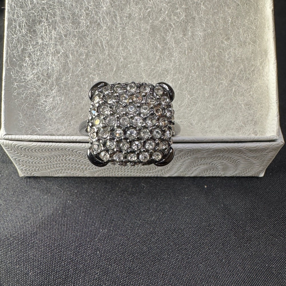 Chico’s Rhinestone and Silver Ring Size 7/8